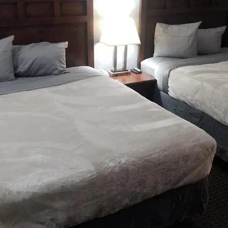 Hotel 2 Queen Beds Hotel Room 135 Booking